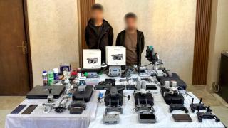 ضبط شخصين بحوزتهما 4 طائرات “درون” غير مرخصة في بني سويف