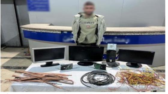 سقوط عامل خادش للحياء داخل ميكروباص بالغربية