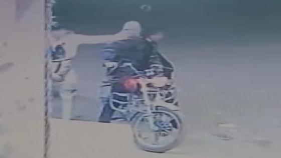 ضبط عاطلين بدمياط بحوزتهما مخدرات وأسلحة نارية بعد تهديد مالك محل