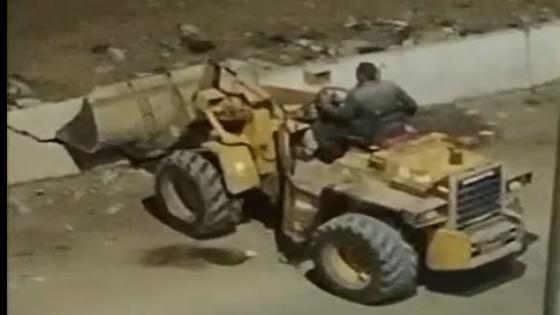 الأمن يكشف تفاصيل فيديو إزالة حاجز خرساني بالشرقية