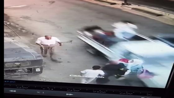 كشف ملابسات فيديو اصطدام سيارة ربع نقل بفتاة في الدقهلية وضبط قائدها