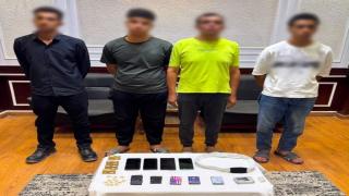 ضبط 4 متهمين يروجون لبيع سماعات الغش بسوهاج