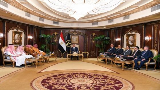 وزير الداخلية يستقبل رئيس جامعة نايف العربية ويؤكدان أهمية تعزيز التعاون الأمني