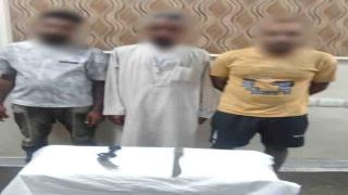ضبط طرفي مشاجرة بالأسلحة البيضاء بسبب خلافات الجيرة في البحيرة