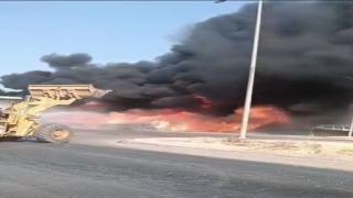 حريق في مواسير الصرف بالمنطقة الصناعية في 6 أكتوبر.. والحماية المدنية بالجيزة تتدخل