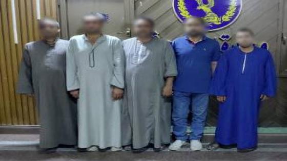 مشاجرة بسبب خلافات على أرض زراعية.. ضبط 5 أشقاء في الغربية