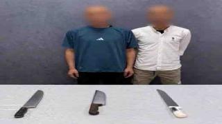 خلاف على بيع محل ينتهي بتهديد بالأسلحة البيضاء.. ضبط شقيقين في المطرية