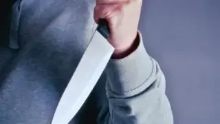 شاب يُقتل طعنا في بنها بعد تدخله للدفاع عن فتاة من المعاكسة