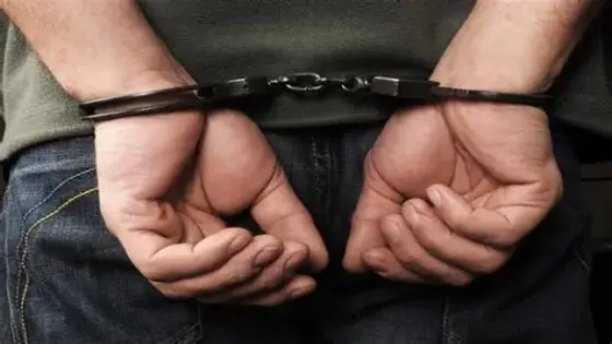 ضبط متسول تنكّر بزيّ نسائي ونقاب في شوارع قرية بالغربية