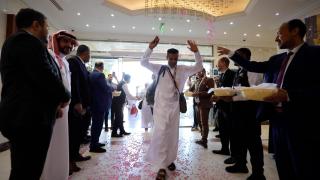 ورود وأناشيد وفرحة.. استقبال مهيب لحجاج القرعة في المدينة المنورة (صور)