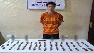 47 قطعة سلاح أبيض.. سقوط تاجر أسلحة بيضاء بقبضة الأمن في بولاق الدكرور