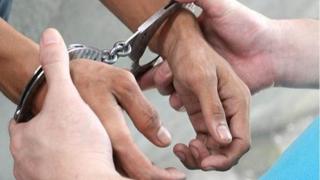 حرامى الهواتف المحموله سقط بعد سرقه 77 محمول فى بنها