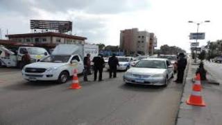 المرور : تحرير 732 مخالفة للملصق الإلكتروني ورفع 40 سيارة ودراجة نارية متروكة