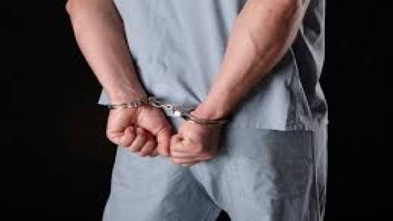 أحدهما توفي.. ضبط سائق دهس شخصين خلال عبورهما الأوتوستراد
