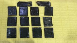 مخبأة داخل لحوم مجمدة.. إحباط تهريب مخدرات بمطار القاهرة