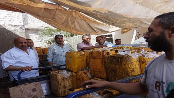 محافظة الجيزة تغلق منشأة مخالفة لإعادة تدوير الزيوت المستخدمة بأوسيم