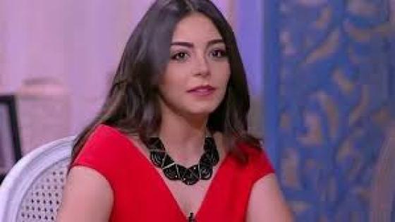 تصالح إلهام عبدالبديع وطليقها داخل قسم شرطة كرداسة
