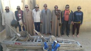 المتهمين بالتنقيب على الاثار فى باب الشعرية