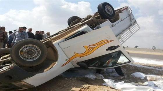 إصابة 15 عاملًا في انقلاب سيارة ربع نقل بطريق كوم أمبو الصحراوي بأسوان
