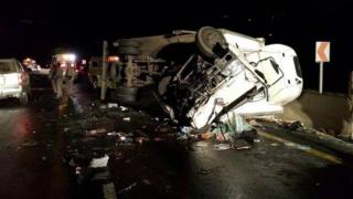 انقلاب ميكروباص ف الطريق الاقليمى