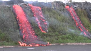 حمم بركانيه وراء مغادره الامريكان لمنازلهم فى ” ليلاني استبيس”