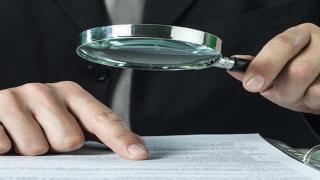 القبض على عامل لتزويره محررات رسمية في الفيوم