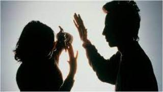 صفع فتاه .أرشيفية