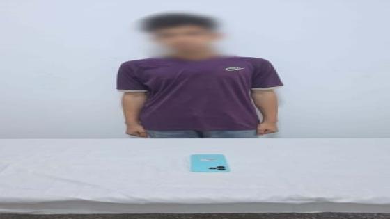 ضبط طالب بالقليوبية بتهمة النصب على راغبي شراء الأسلحة البيضاء عبر مواقع التواصل