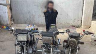 القبض على عاطل تخصص فى سرقة الدراجات النارية فى المرج