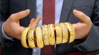 القبض على سيدة سرقت كيلو ذهب من فيلا أستاذ جامعة خبأه في المرتبة