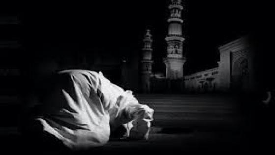 القبض على شخص قتل معلما أزهريا وهو ساجد بمسجد في قنا