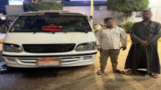 طفل يقود ميكروباص “أجرة” ويعرض حياته والآخرين للخطر بالقليوبية