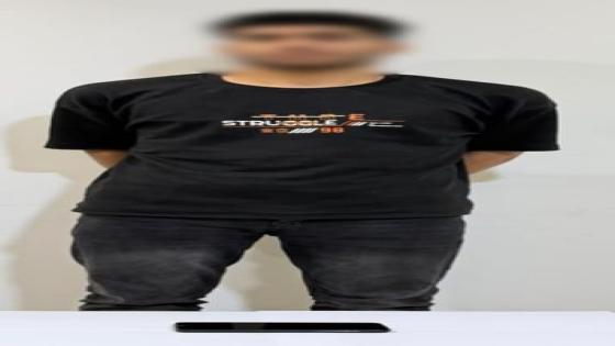 ضبط طالب بكفر الشيخ أنشأ صفحة لبيع الأسلحة البيضاء للنصب على راغبي الشراء