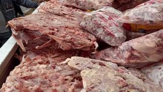 ضبط 250كيلو لحوم ومصنعات دواجن غير صالحة للاستخدام الادمى فى الجيزة